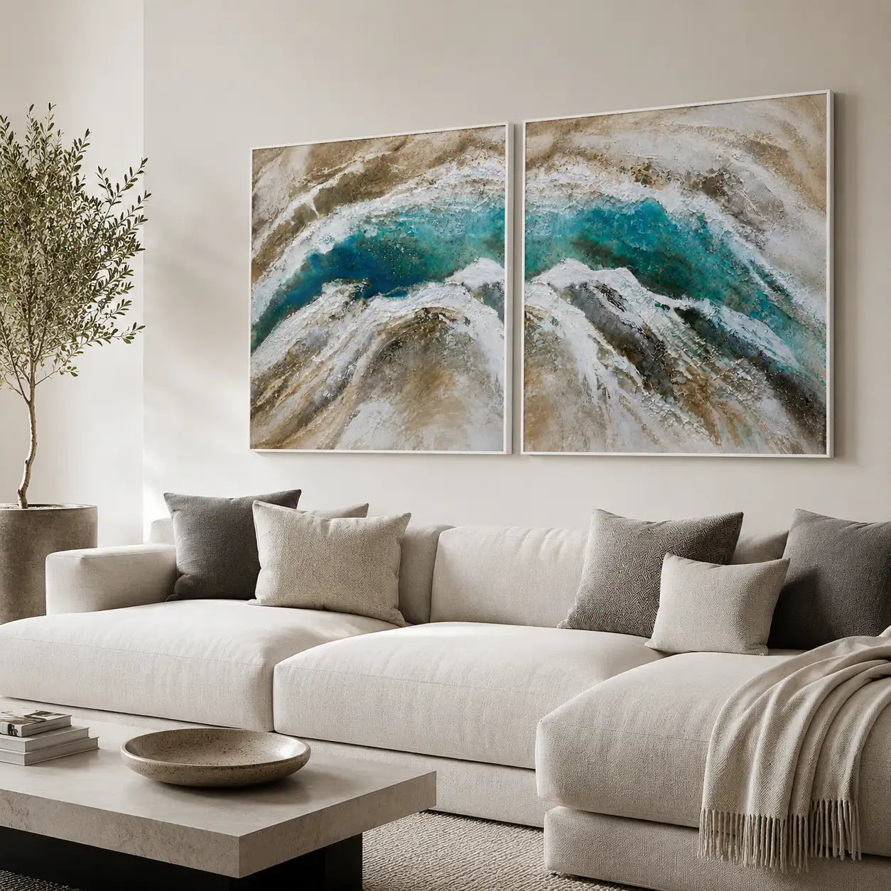 composición de dos piezas pintadas a mano en tonos beige y azul verdoso para salón