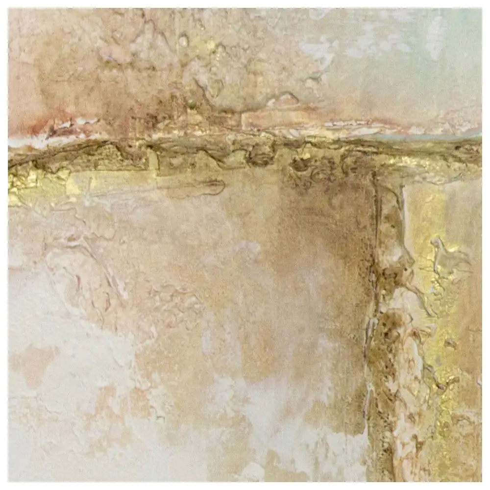 Cuadros con relieve con detalles dorados y fondo neutro