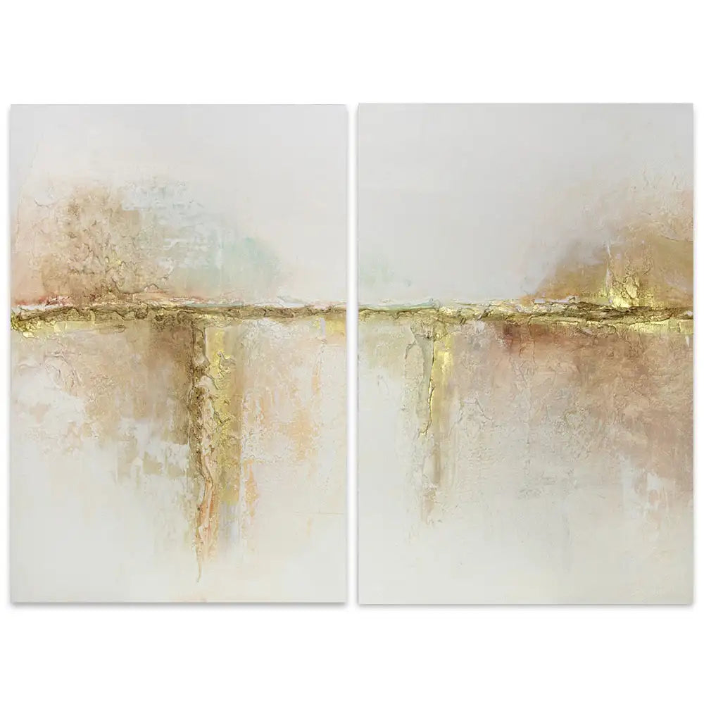 Cuadros con relieve con detalles dorados y fondo neutro