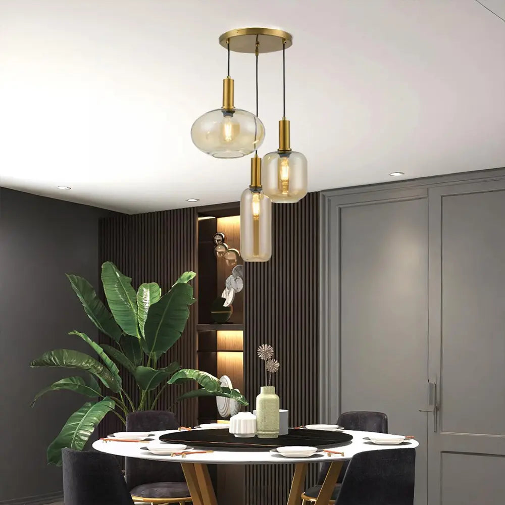 Lámpara de techo colgante 3 luces |Latón cepillado y cristal ámbar