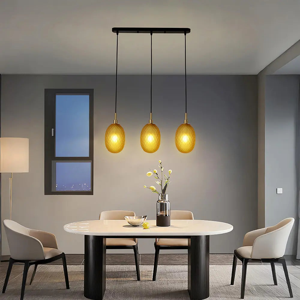 Lámpara de techo moderna en negro y oro | Iluminación lineal