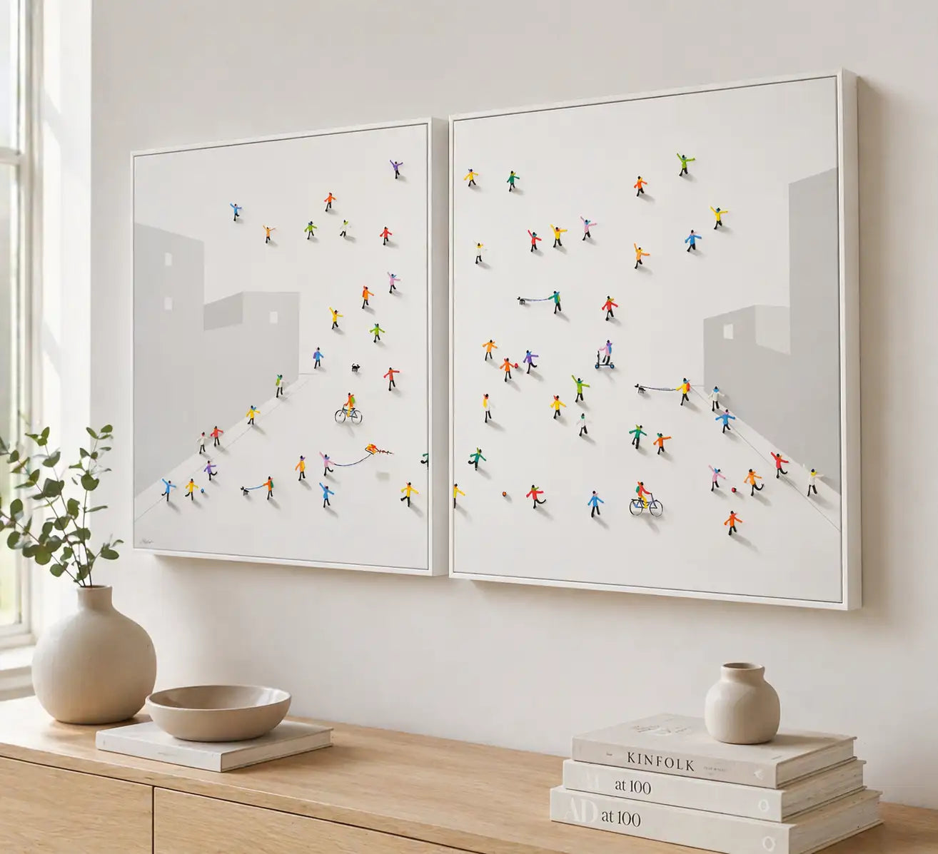 Cuadro abstracto con siluetas coloridas y textura en relieve