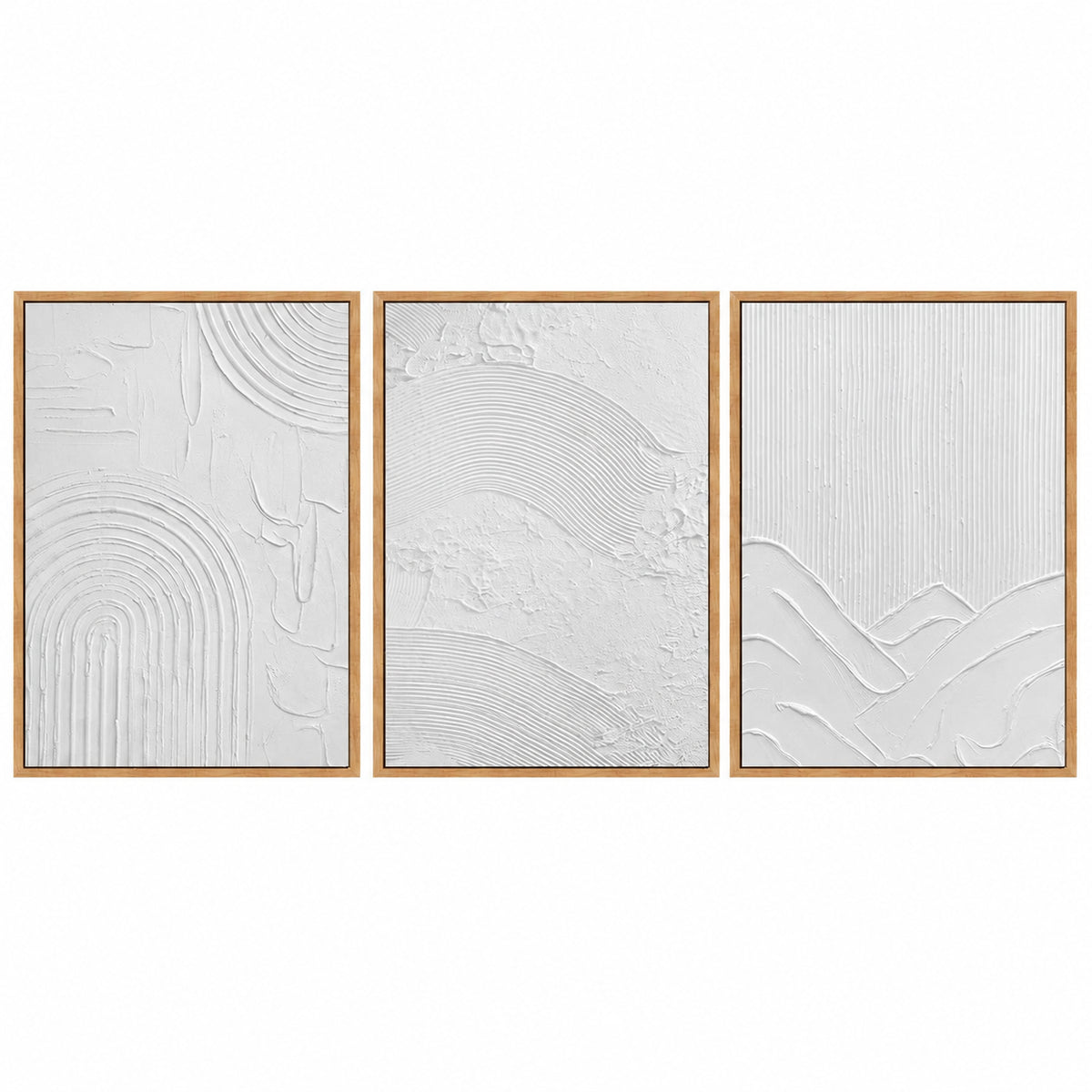 Cuadros de yeso en relieve, variante de marco en madera clara sobre panel blanco.